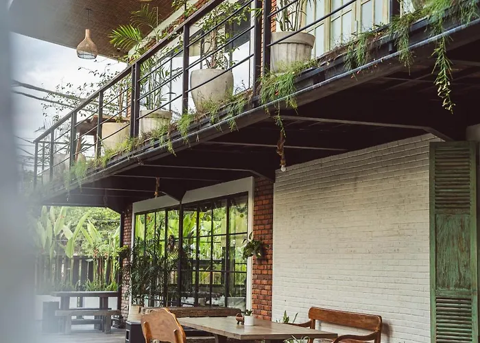 White Penny Hostel