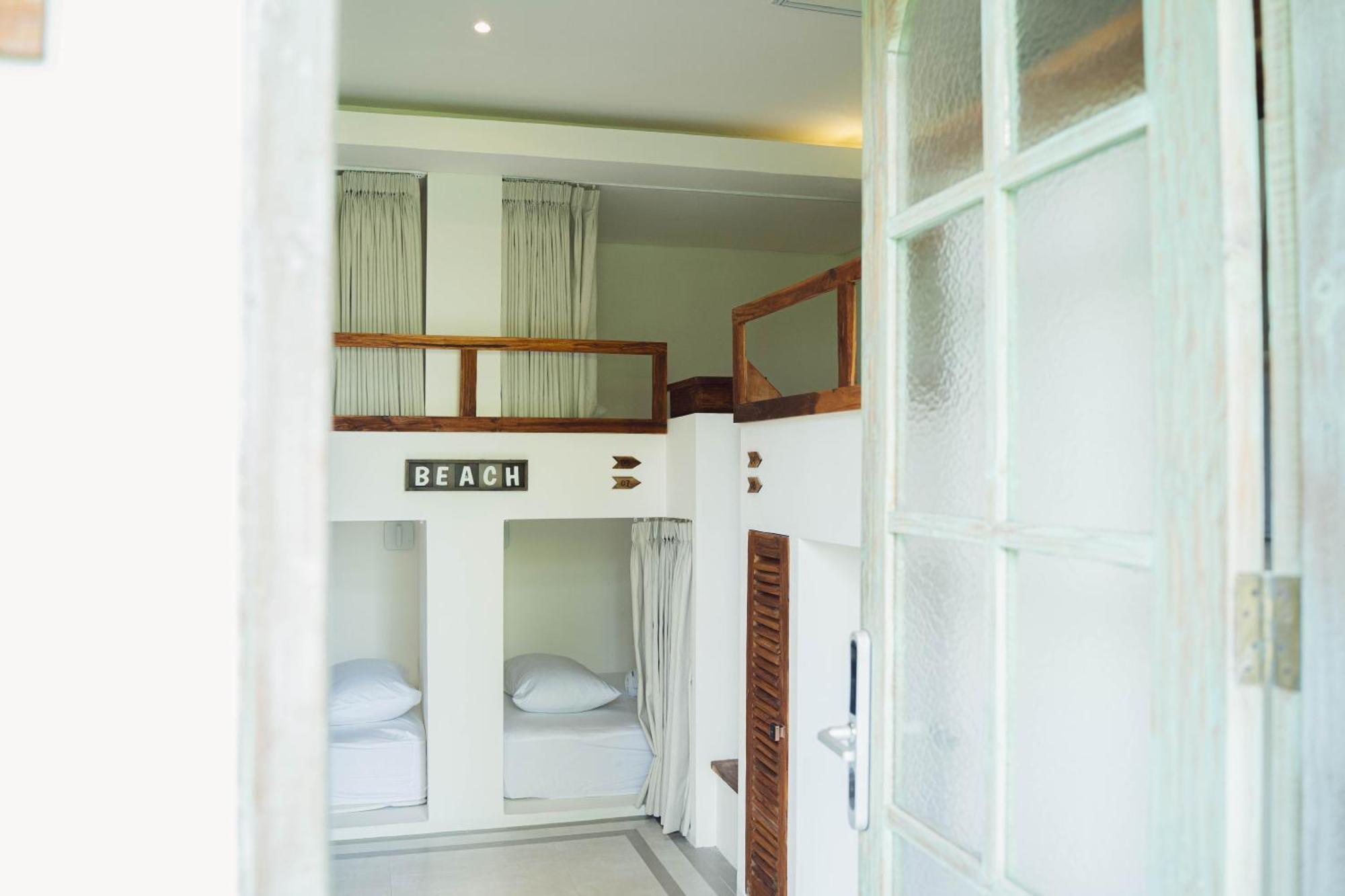 White Penny Hostel